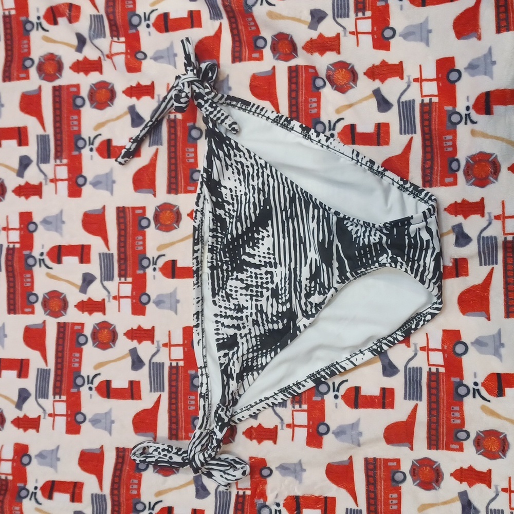 Black and white swimsuit bottoms